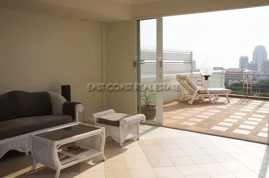Westbury Apartments photo 5