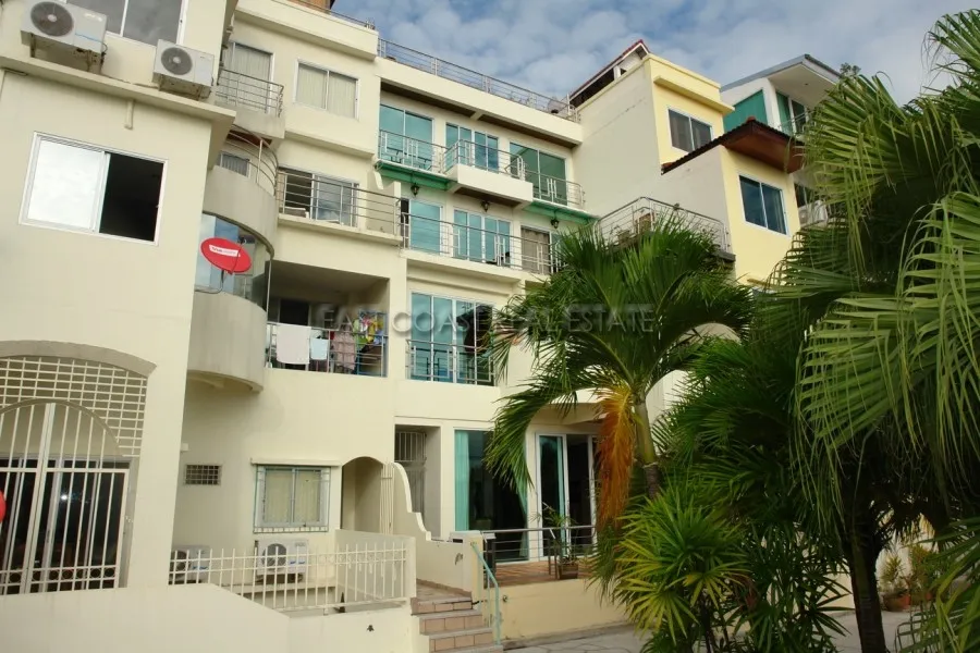 Westbury Apartments photo 15