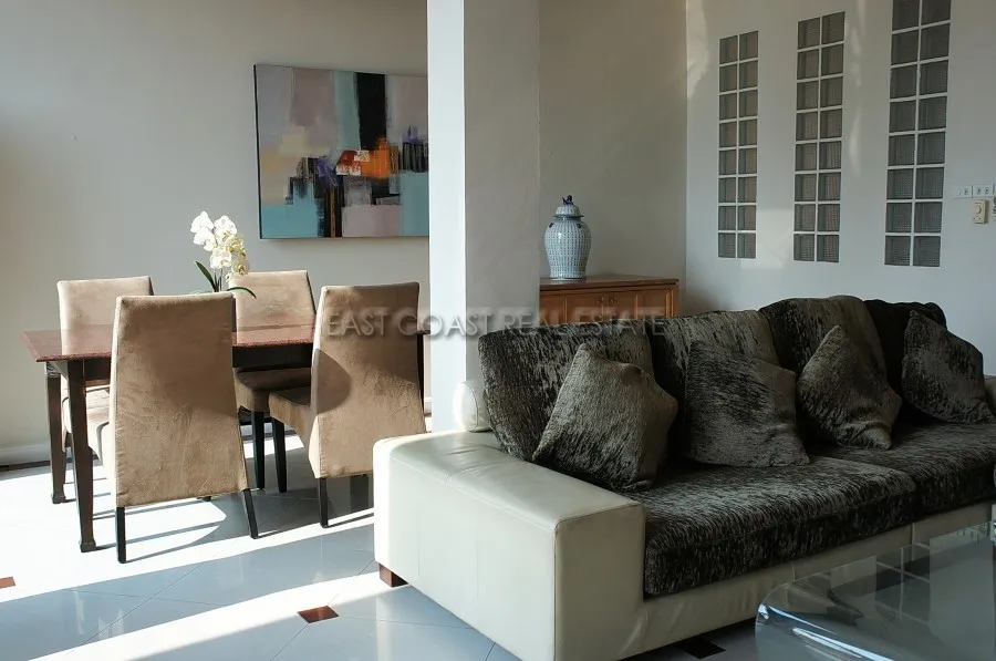 Westbury Apartments photo 14