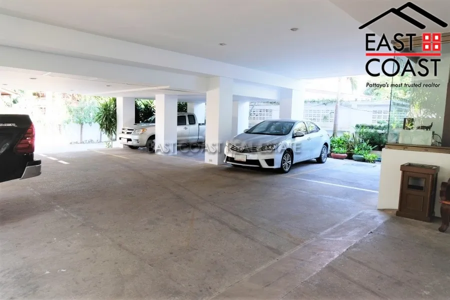 Monaco Residence photo 27
