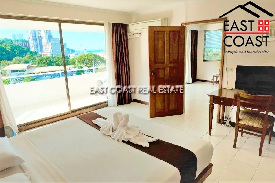 Monaco Residence photo 18