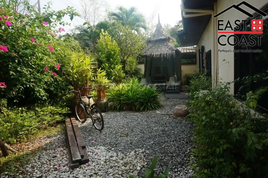 Huay Yai Resort photo 10