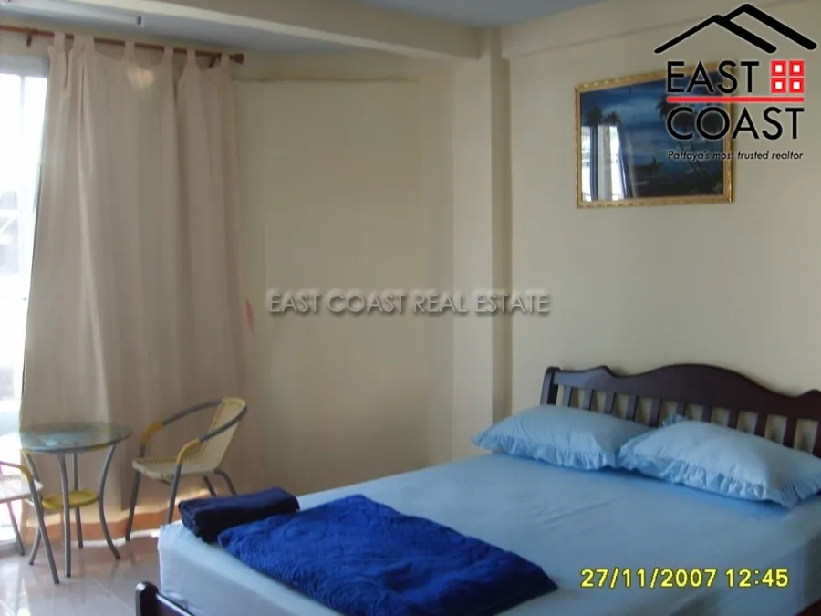 Pattaya Shop House photo 3