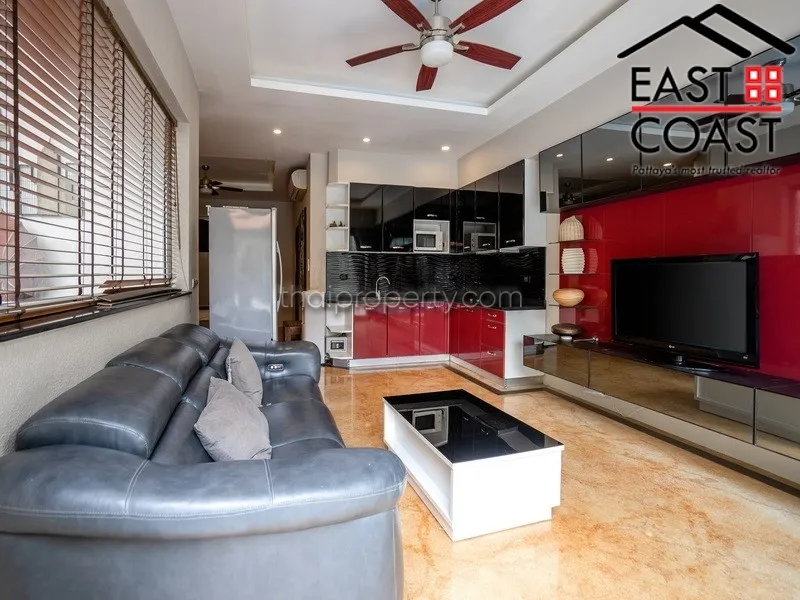 Majestic Residence photo 11