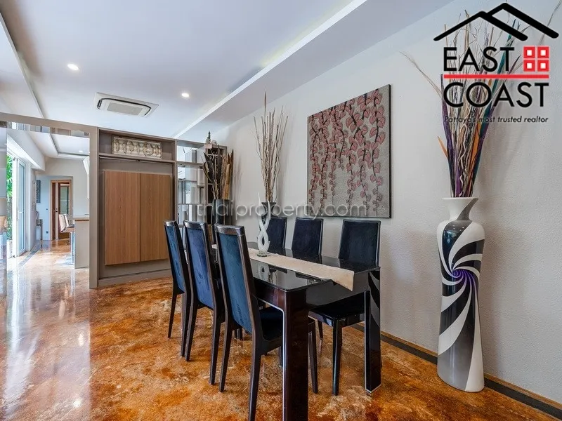 Majestic Residence photo 15