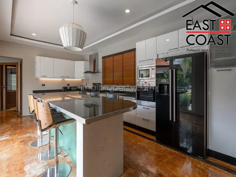 Majestic Residence photo 19