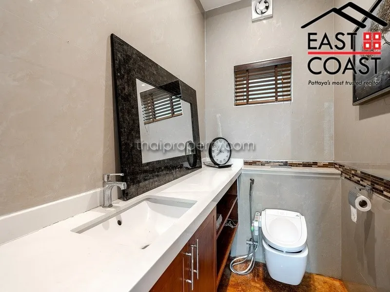 Majestic Residence photo 22