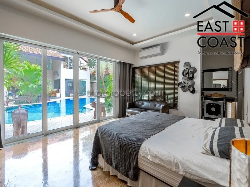 Majestic Residence photo 5