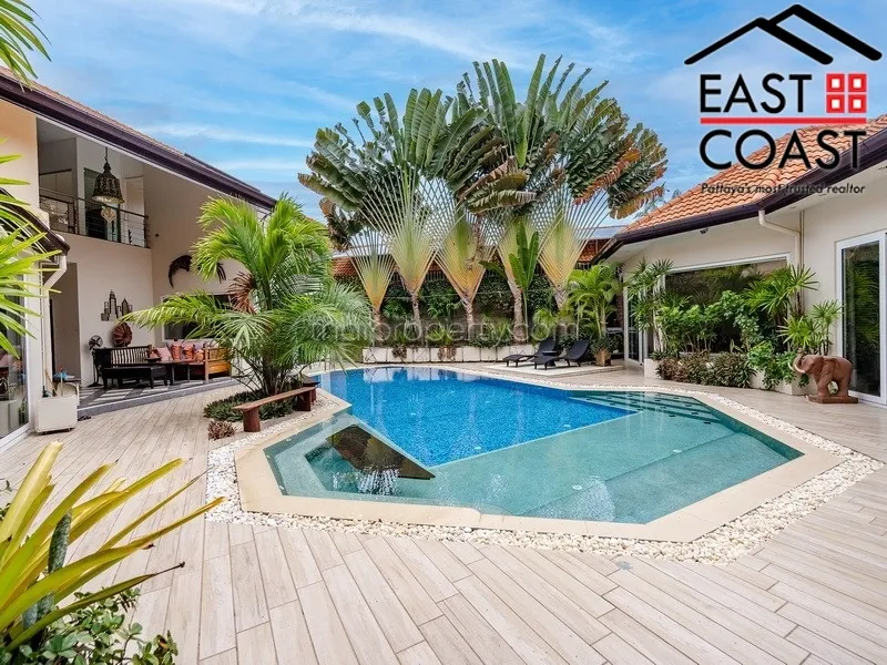 Majestic Residence photo 35
