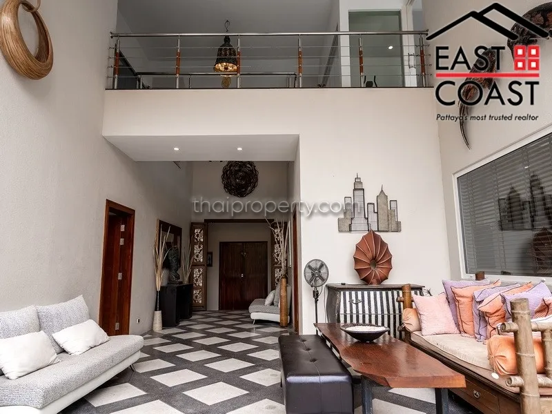 Majestic Residence photo 37