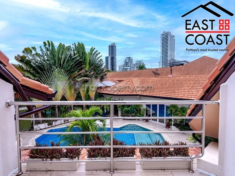 Majestic Residence photo 43