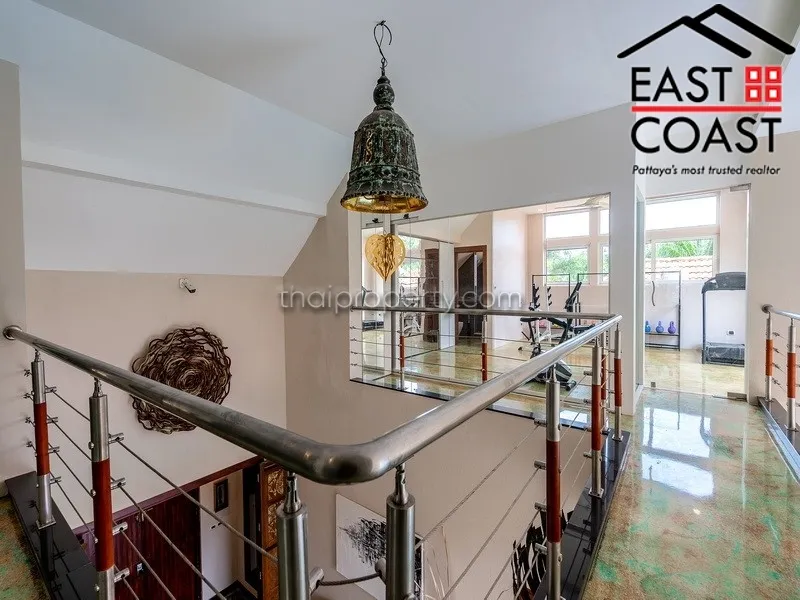 Majestic Residence photo 44