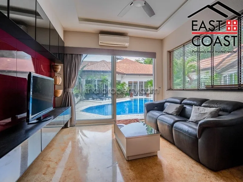 Majestic Residence photo 10