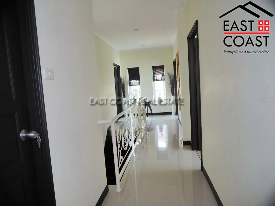 Tudor Villas photo 8