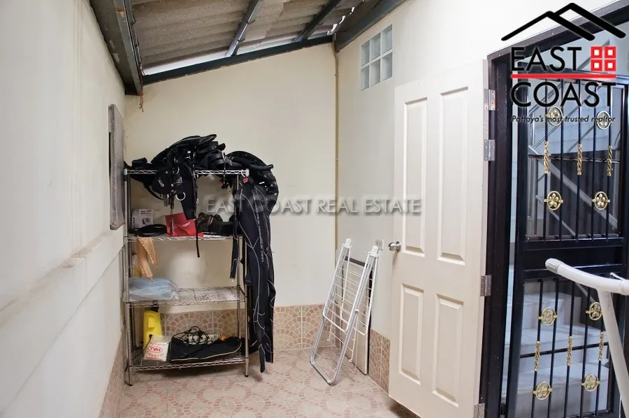 Sukhumvit Townhouse photo 25