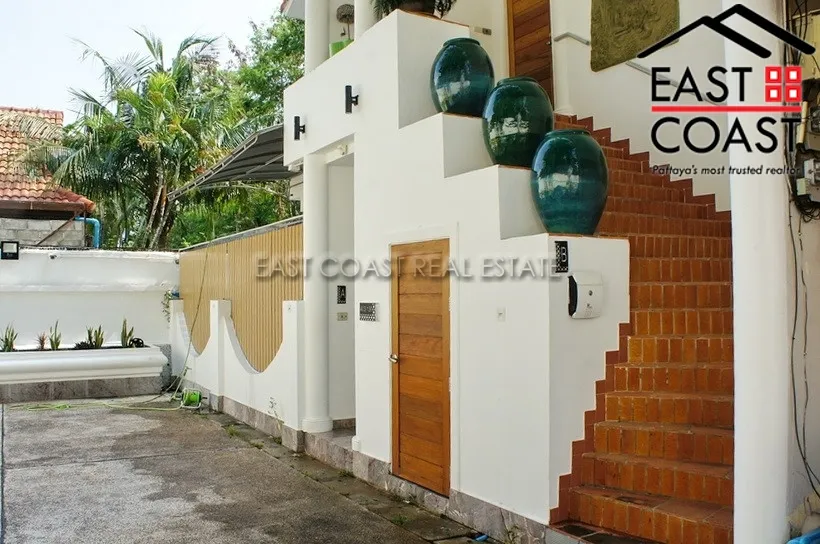 Jomtien Palace Village