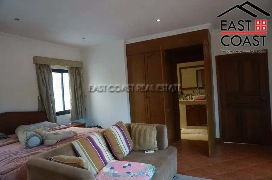 Cosy Beach Villa photo 28