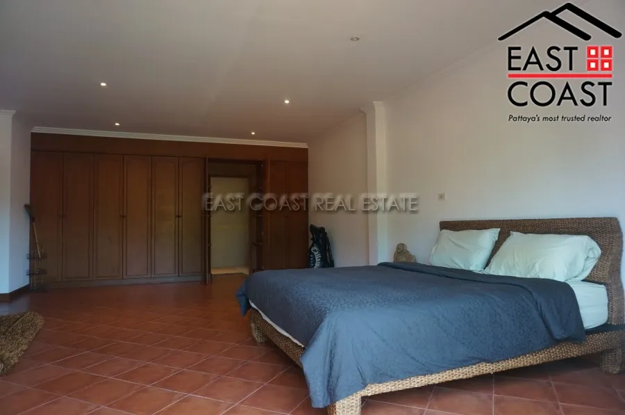 Cosy Beach Villa photo 32