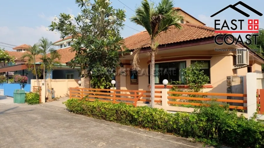 Boss Village photo 3