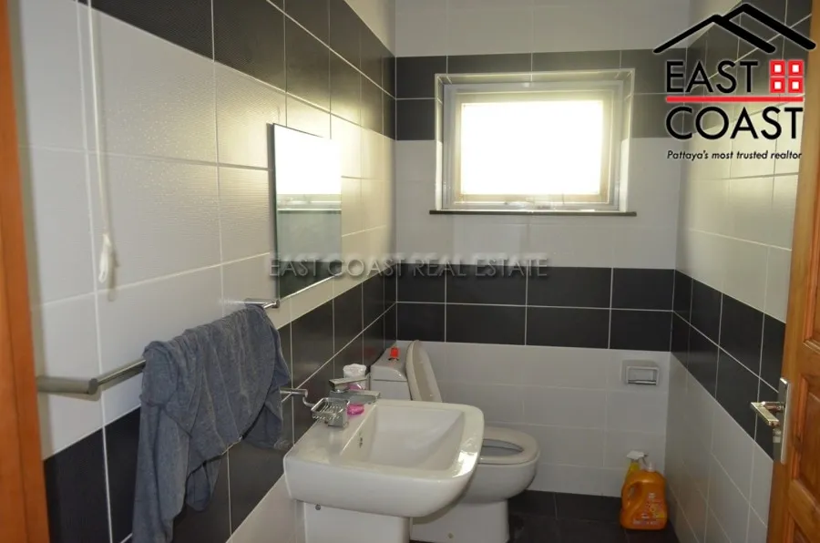 Grand Valley house photo 33