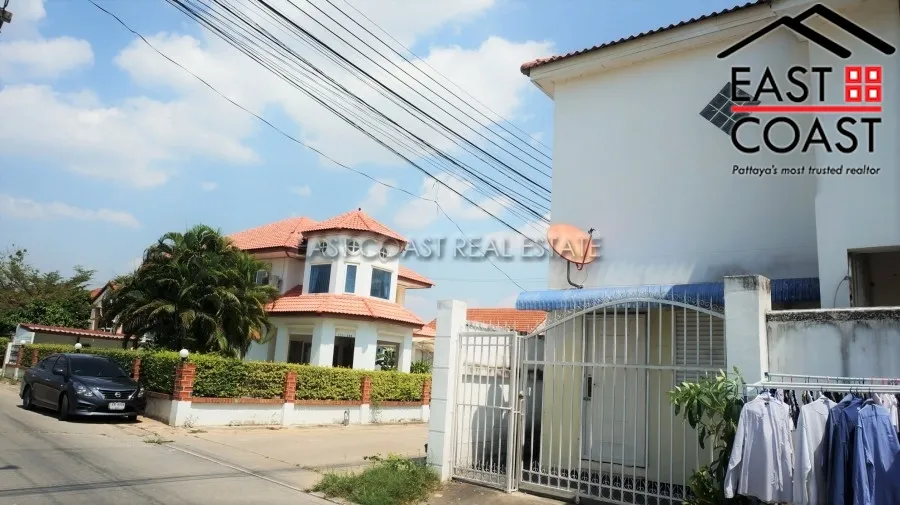Town House photo 6