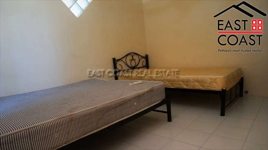 Town House photo 13