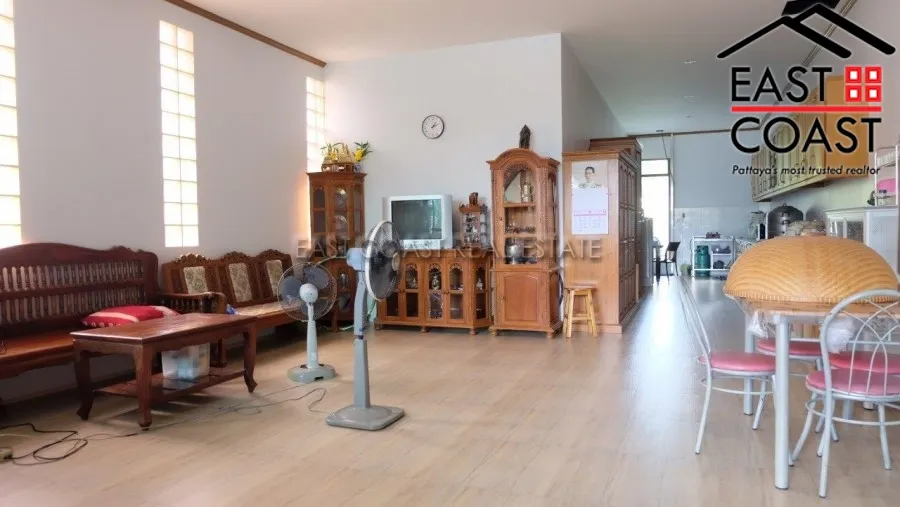Jomtien Condotel Village photo 3