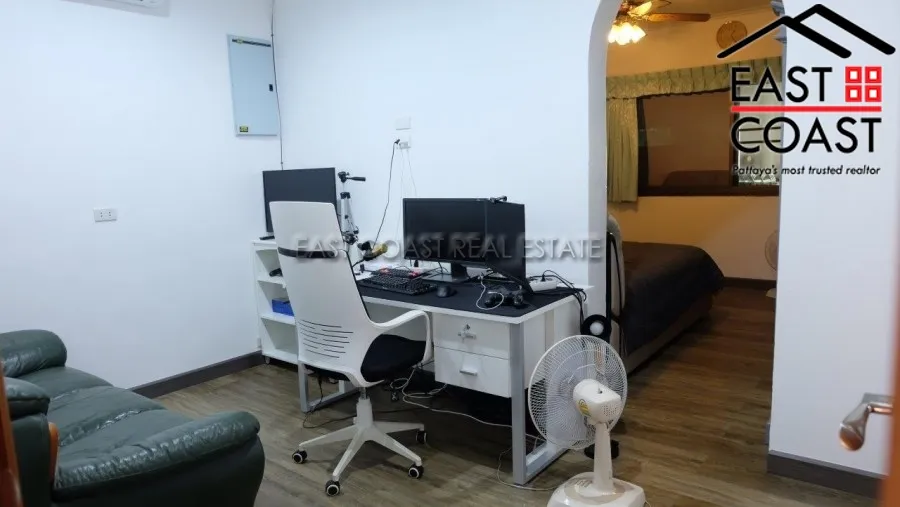 Jomtien Condotel Village photo 20