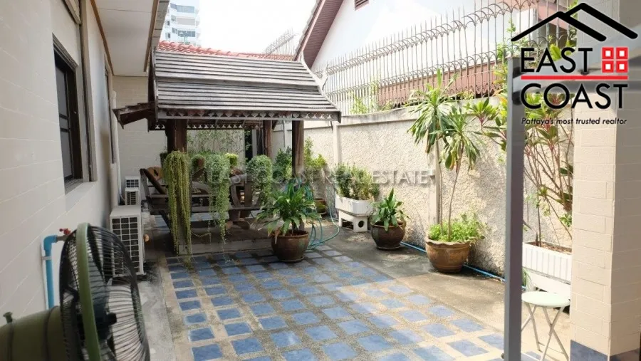 Jomtien Condotel Village photo 43