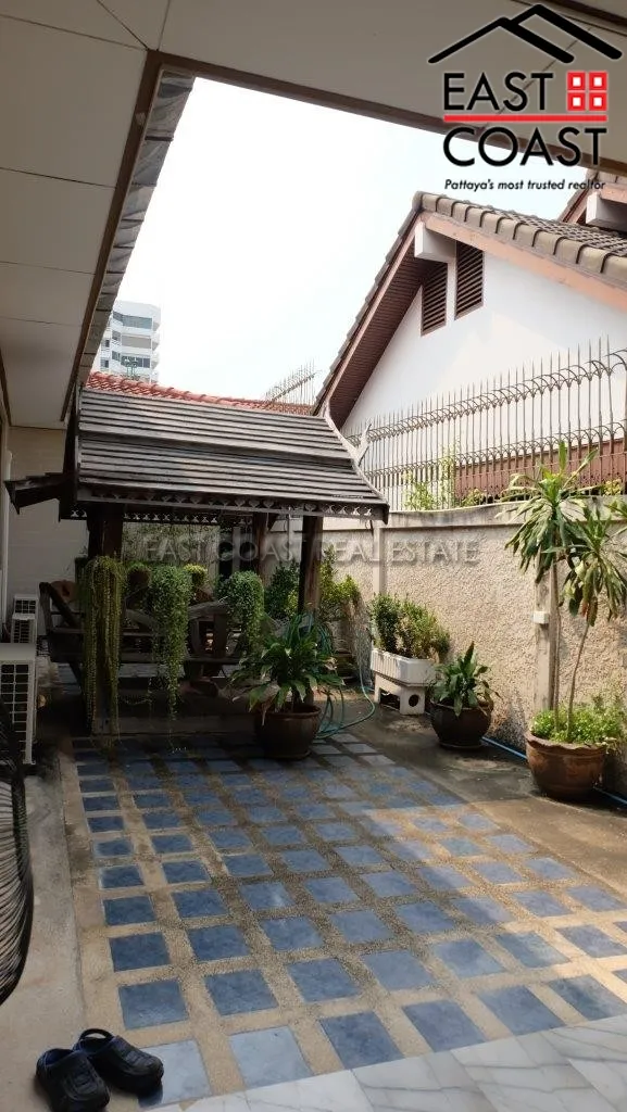 Jomtien Condotel Village photo 44