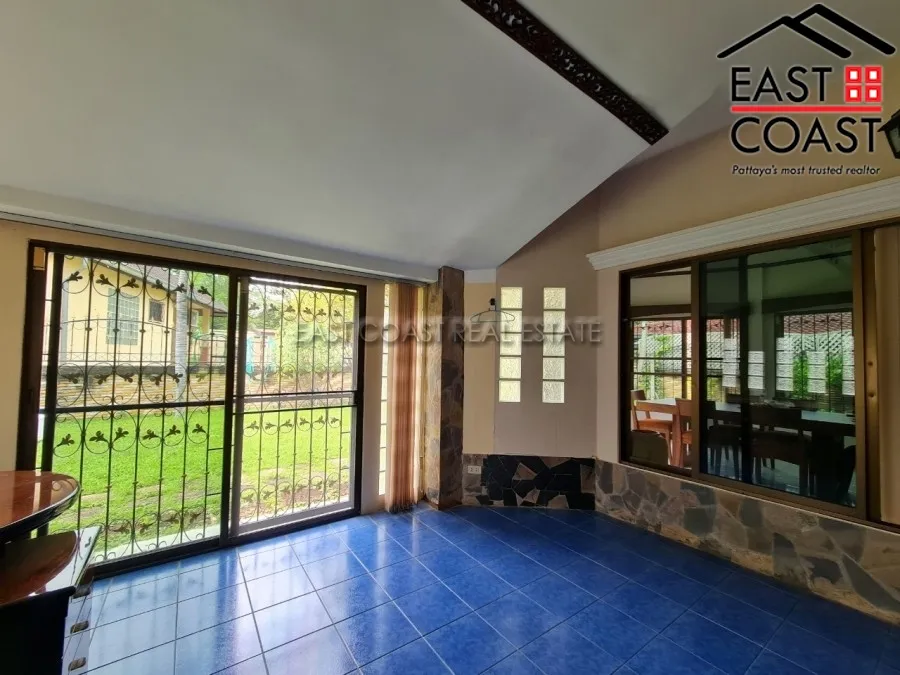 Pattaya Land And House photo 10