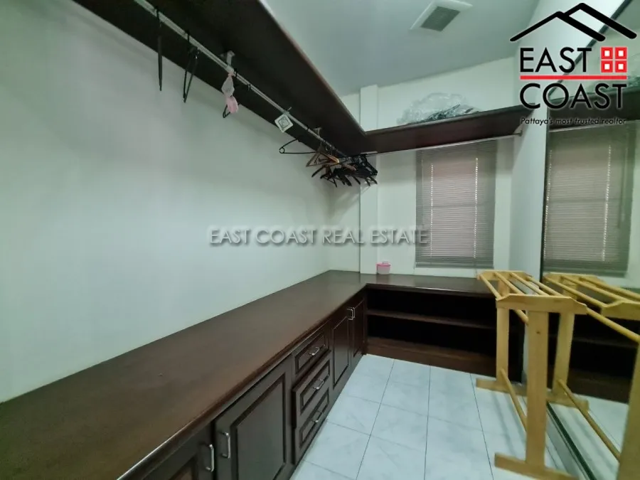 Pattaya Land And House photo 17
