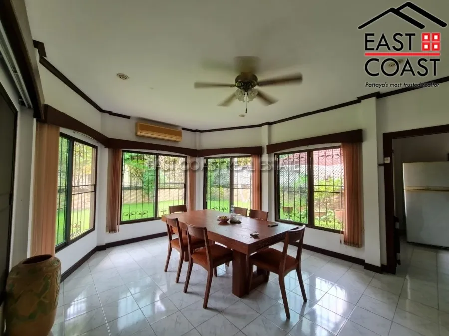 Pattaya Land And House photo 9