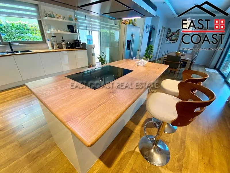 Freeway Villa photo 16