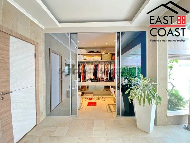Freeway Villa photo 32