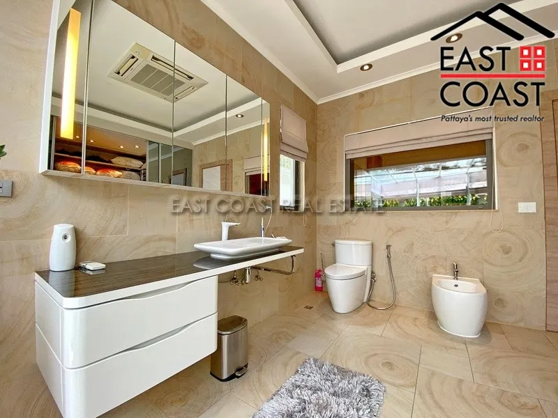Freeway Villa photo 29