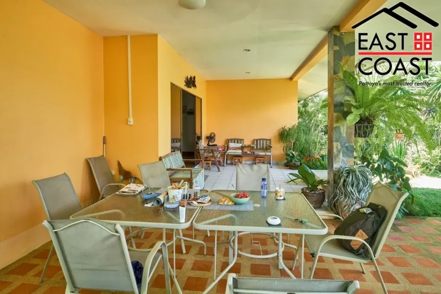 Pattaya Land and House photo 5