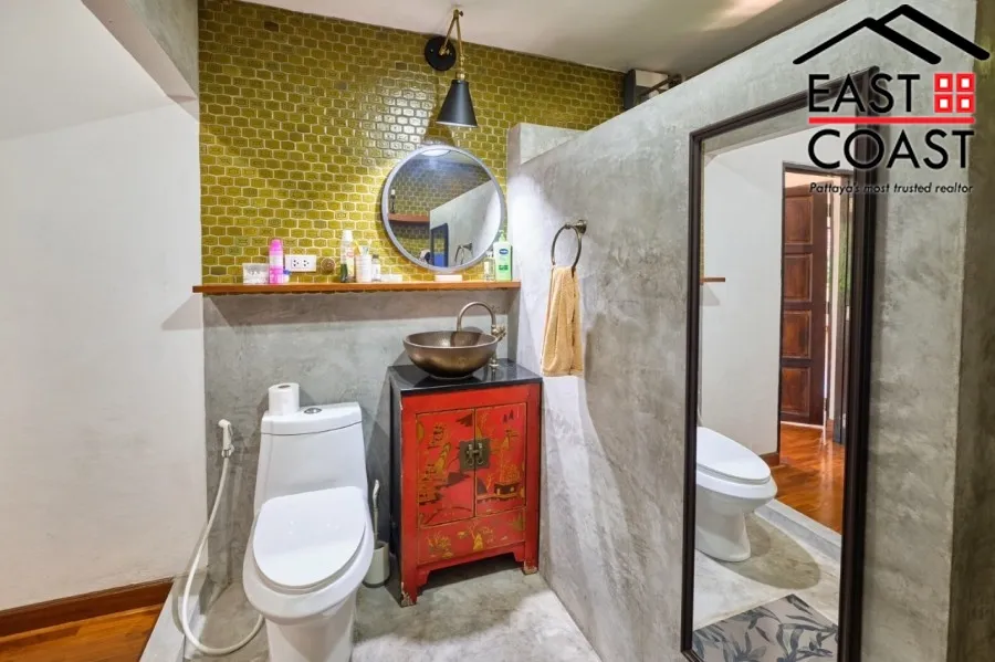 Pattaya Land and House photo 18