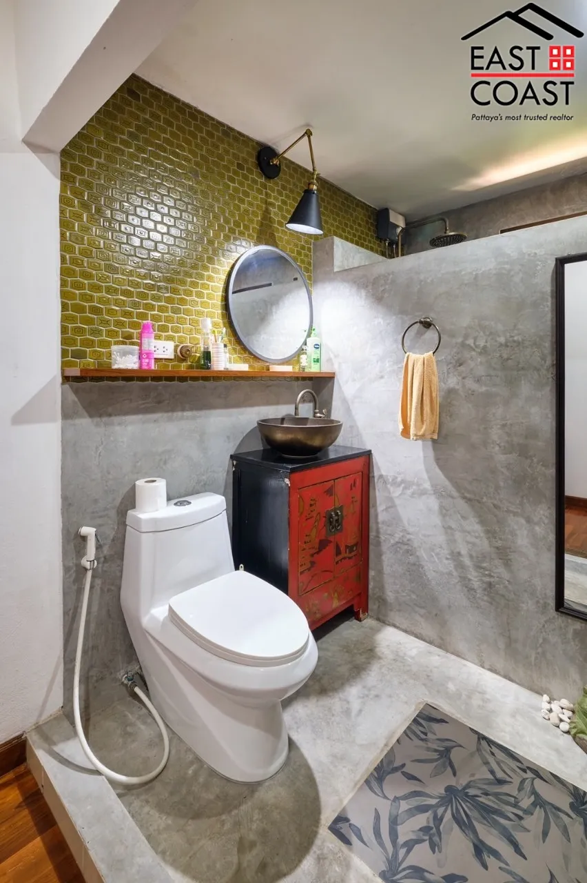 Pattaya Land and House photo 19