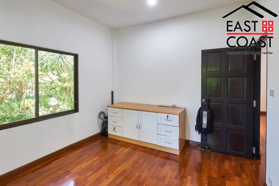 Pattaya Land and House photo 22