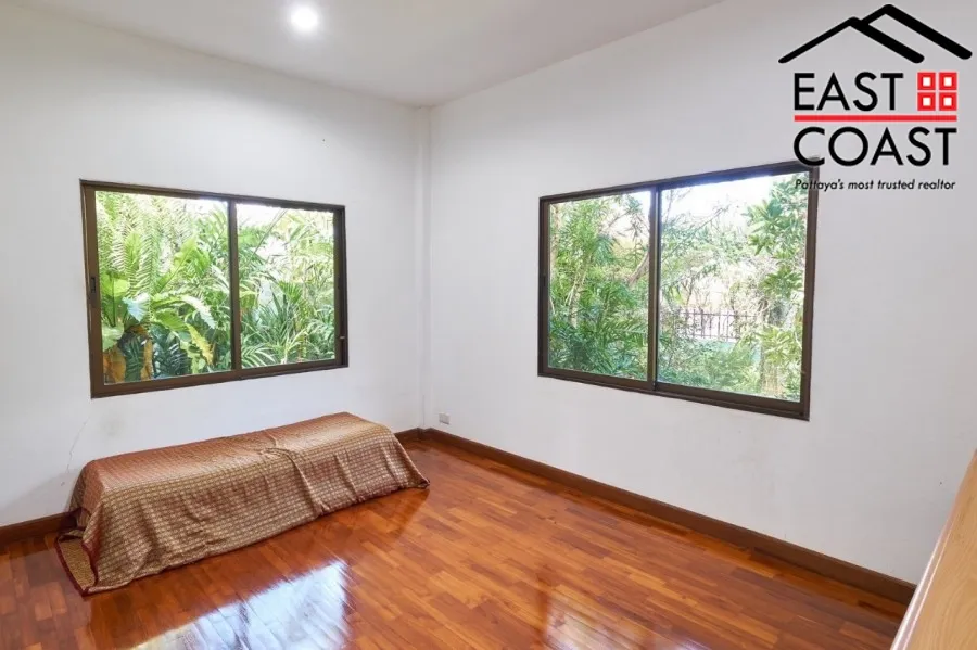 Pattaya Land and House photo 23
