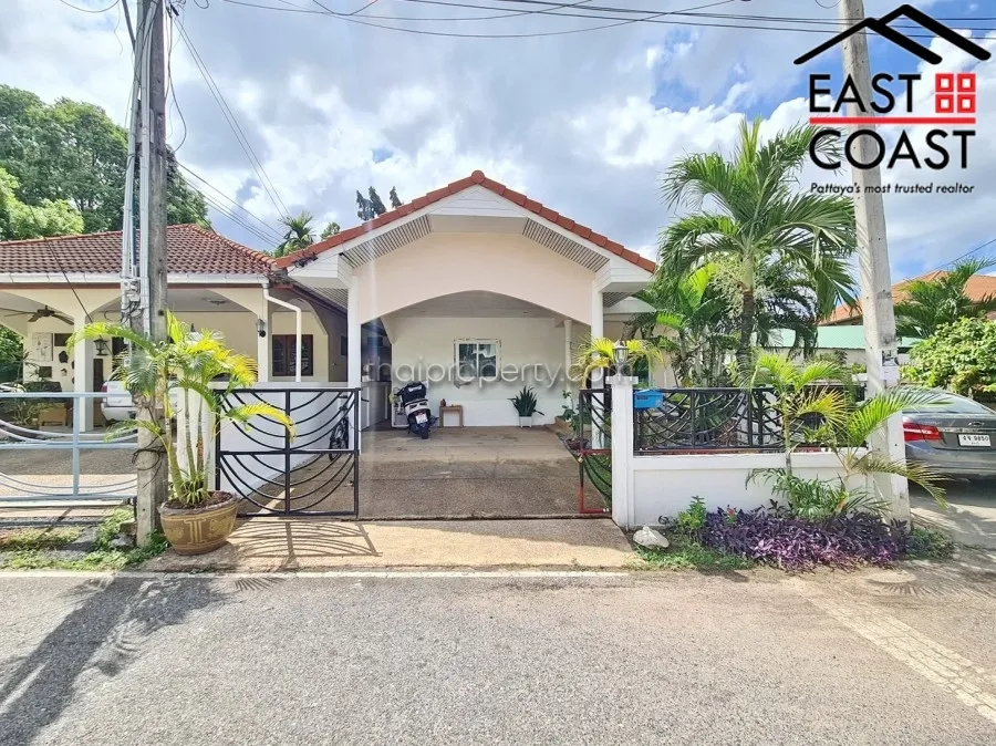 Ban Amphur House