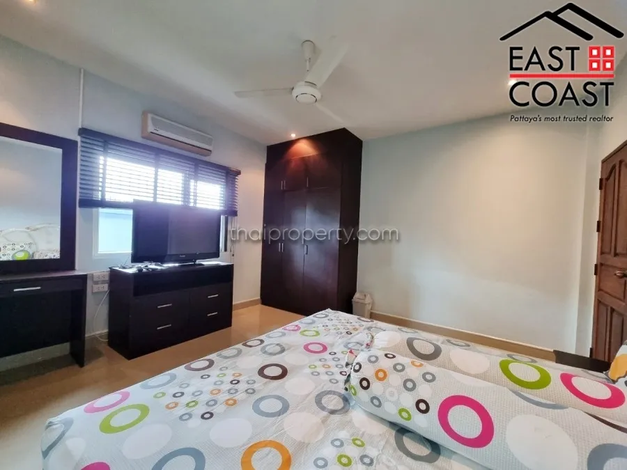 Private House Soi Thepnimit photo 12
