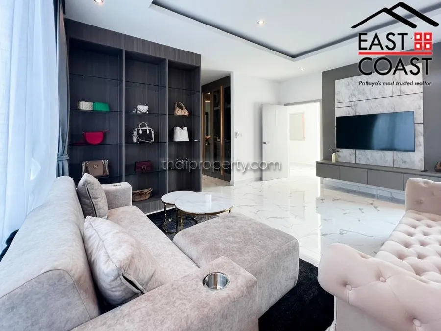 Astro Hill Pattaya photo 4