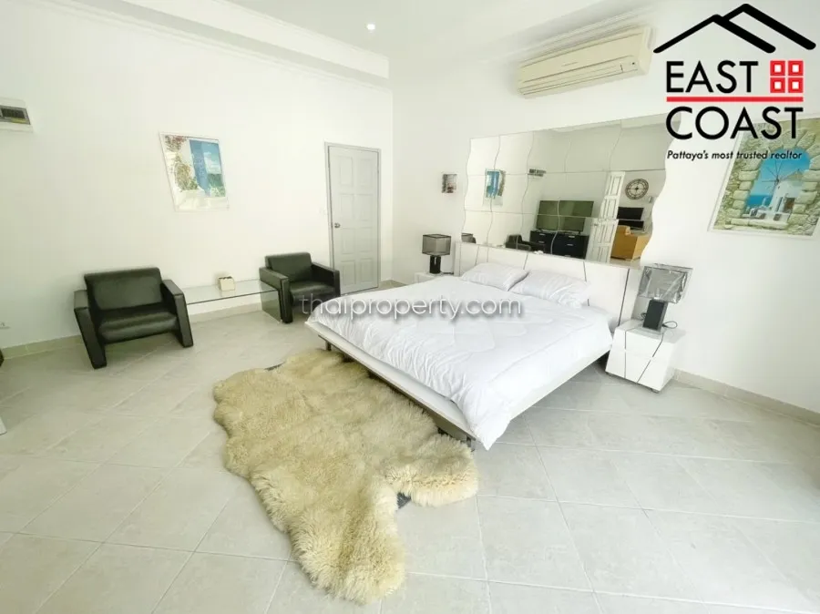 Majestic Residence photo 10