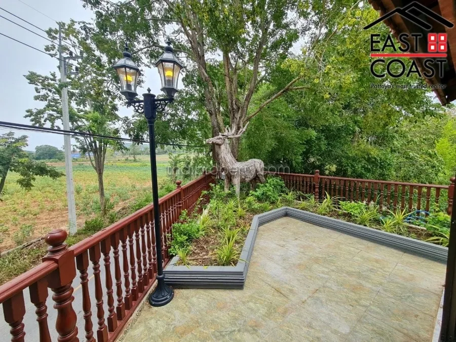 Junglemoon Pool Villa photo 28