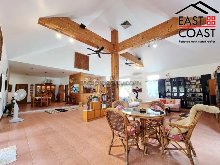 Private House Soi Santisuk 2 photo 4