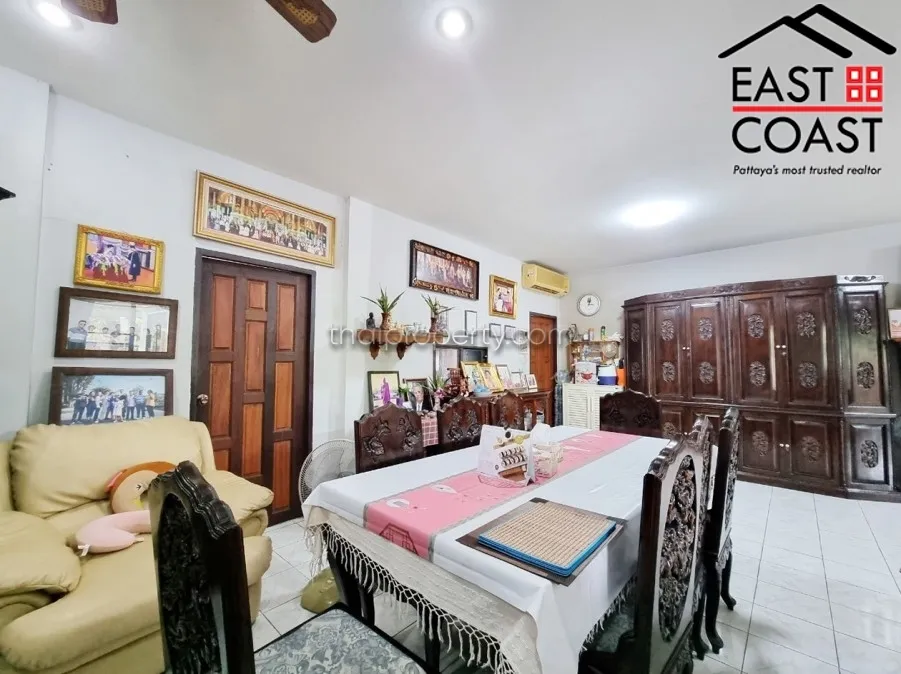 Pattaya Land and House photo 5