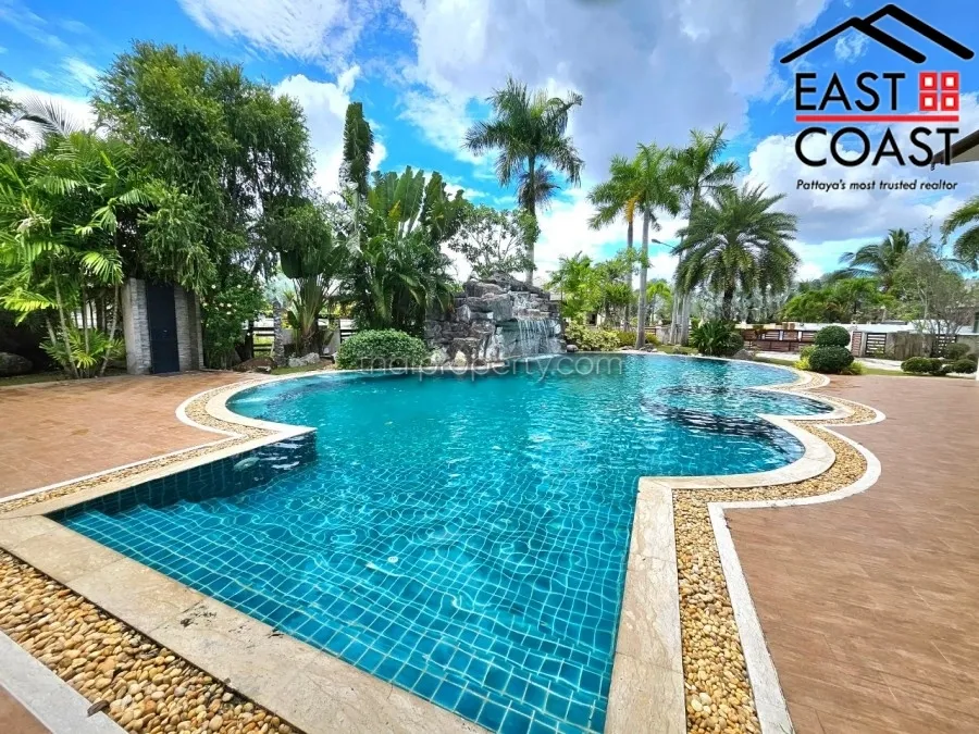 Dusit Pattaya Lake View photo 5