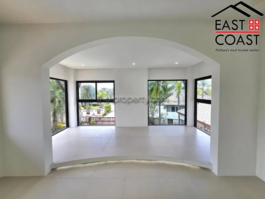 Dusit Pattaya Lake View photo 41